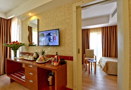 Side Star Beach 5* - снимка - 10