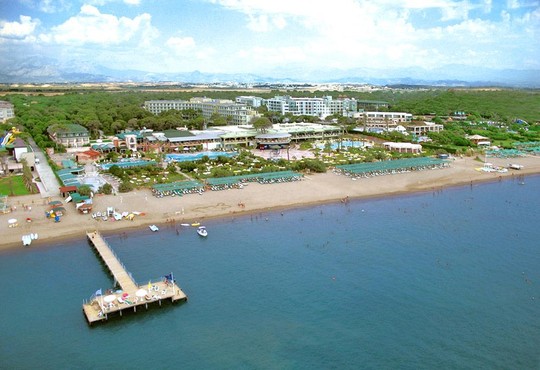 Maritim Pine Beach Resort 5* - снимка - 1
