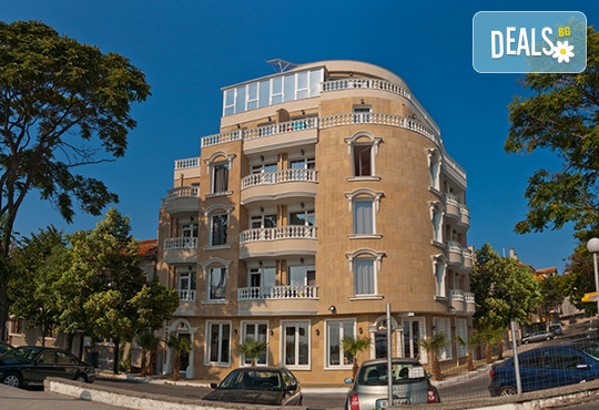 Хотел Парос 3* - снимка - 1