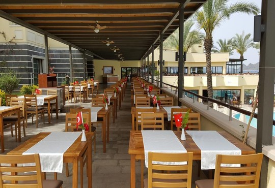 Sundance Resort Hotel 5* - снимка - 17