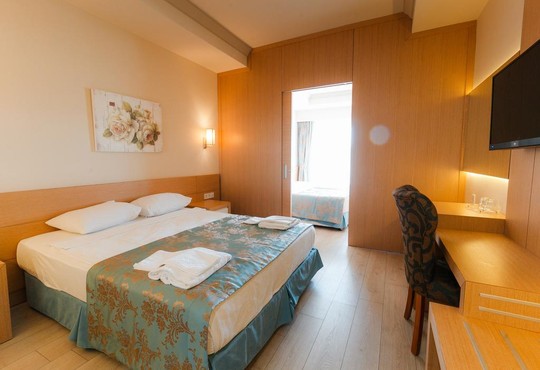 L'oceanica Beach Resort Hotel 5* - снимка - 3