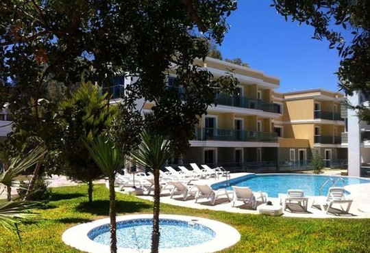 Breeze Beach Hotel 4* - снимка - 1