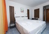 SUPER ALL inclusive в топ сезон юли и август! На 10-15 метра от плажа в хотел Арсенал 2*, Несебър! Нощувка на база All Inclusivе, богата блок маса, открит басейн с шезлонги и чадъри, стрийт фитнес, безплатно за дете до 5.99 г. - thumb33 16