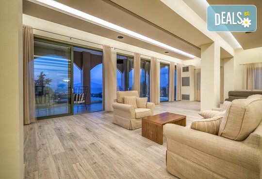 Elegance Luxury Executive Suites 5* - снимка - 11