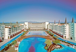 Titanic Mardan Palace - Снимка