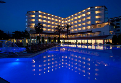 Нова Година 2020 в Турция със самолет! 4 нощувки на човек на база All inclusive в Febeach Hotel Side 4*, Сиде, Турска ривиера с двупосочен чартърен полет​ от Варна - Снимка