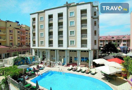 Almena Hotel 3* - снимка - 1
